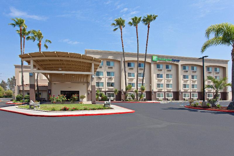 فندق Holiday Inn Express San Bernardino Colton, An Ihg
