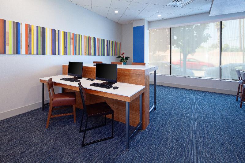 בית מלון כפרי Holiday Inn Express Los Angeles Lax Airport, An Ihg
