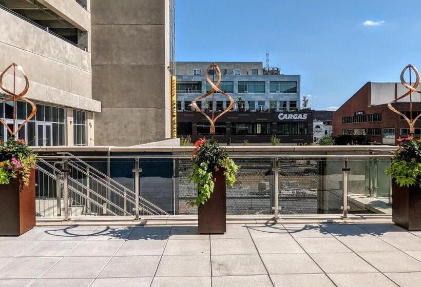 هتل Holiday Inn Lancaster, An Ihg
