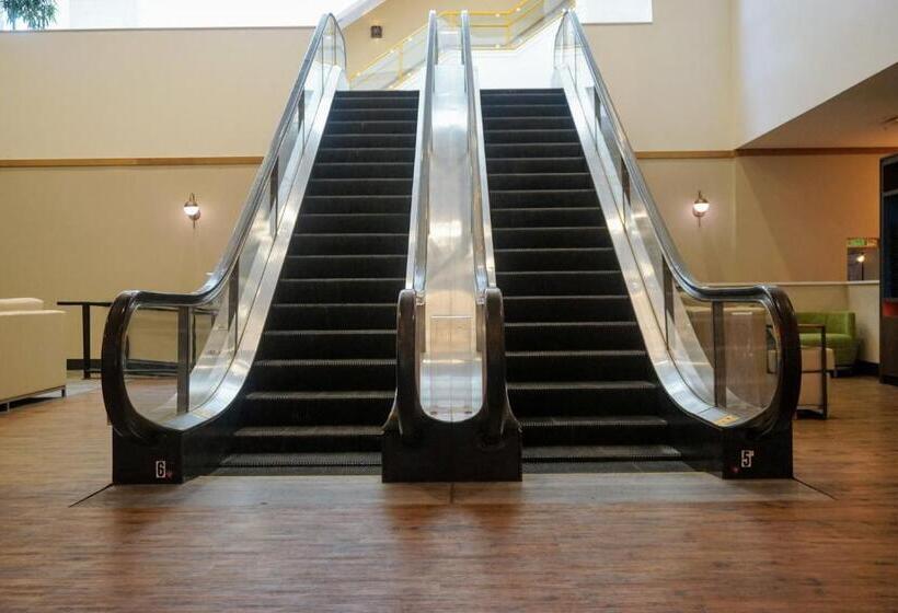 هتل Holiday Inn Lancaster, An Ihg