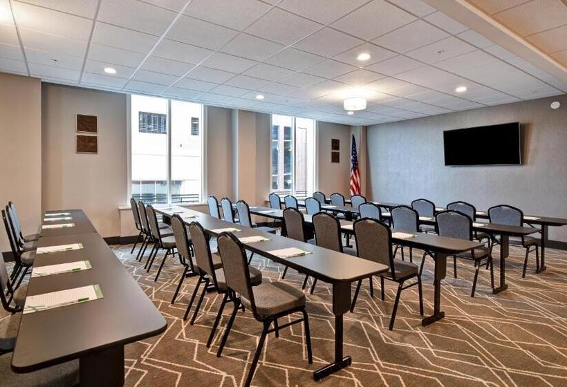 هتل Holiday Inn Lancaster, An Ihg