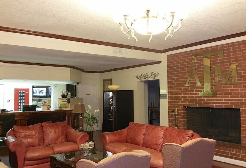هتل Knights Inn College Station