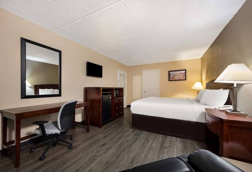 هتل Knights Inn College Station