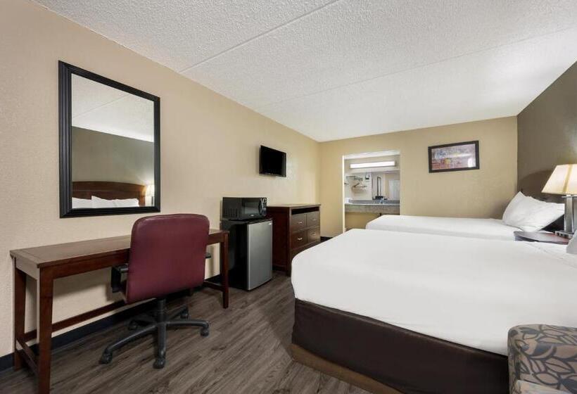 هتل Knights Inn College Station
