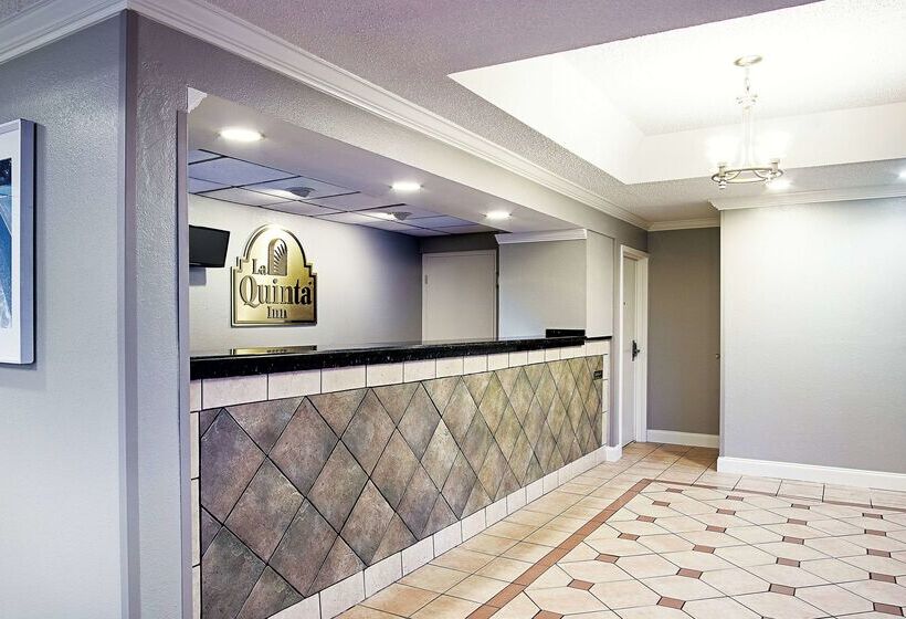 בית מלון כפרי La Quinta Inn By Wyndham West Palm Beach  Florida Turnpike