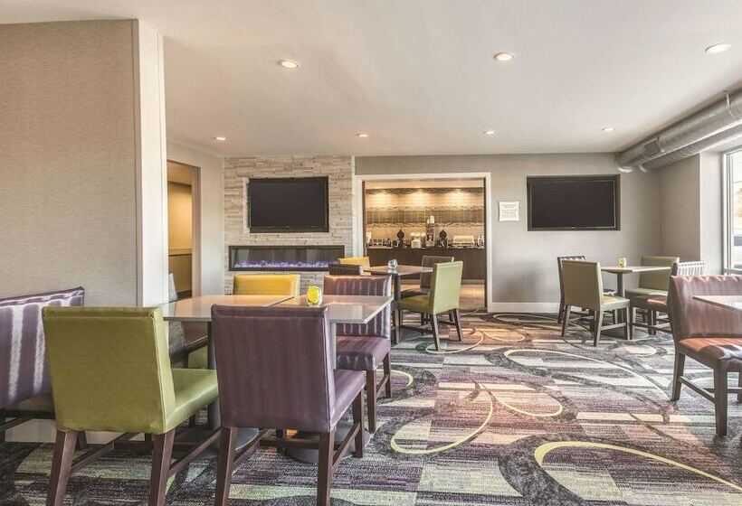 هتل La Quinta By Wyndham Atlanta Midtown   Buckhead