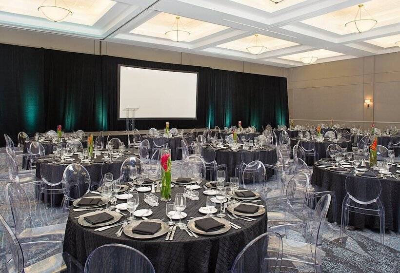 هتل Los Angeles Marriott Burbank Airport