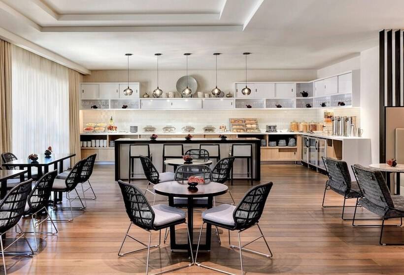 هتل Los Angeles Marriott Burbank Airport