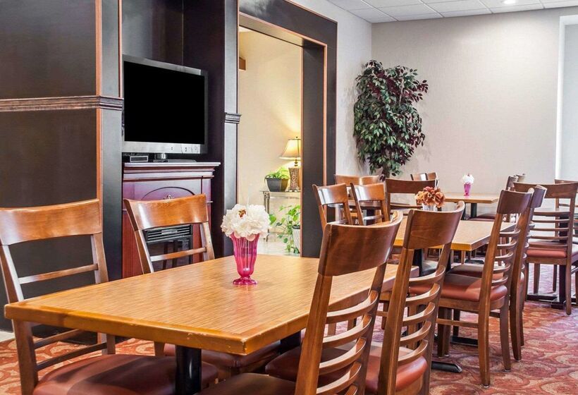 هتل Quality Inn Airport