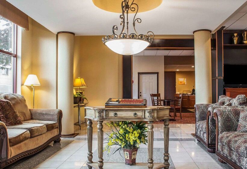 هتل Quality Inn Airport