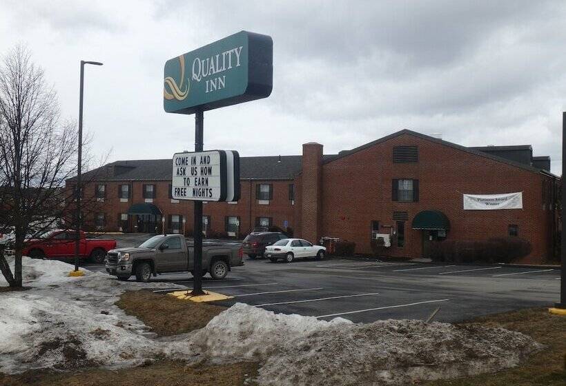 בית מלון כפרי Quality Inn At Bangor Mall