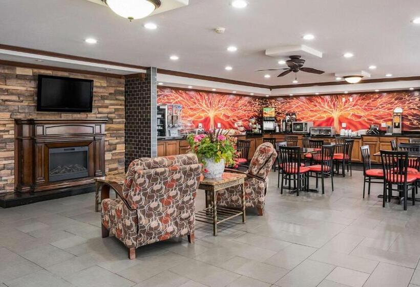 هتل Quality Inn Cedar Rapids South