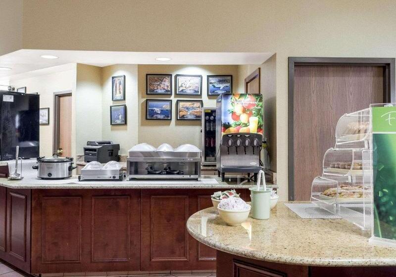 هتل Quality Inn Columbus, Ms