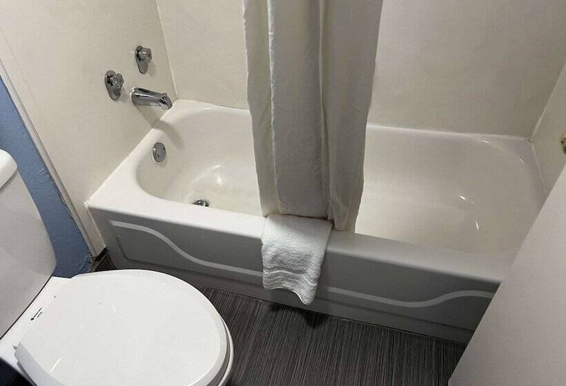 هتل Quality Inn Memphis Downtown
