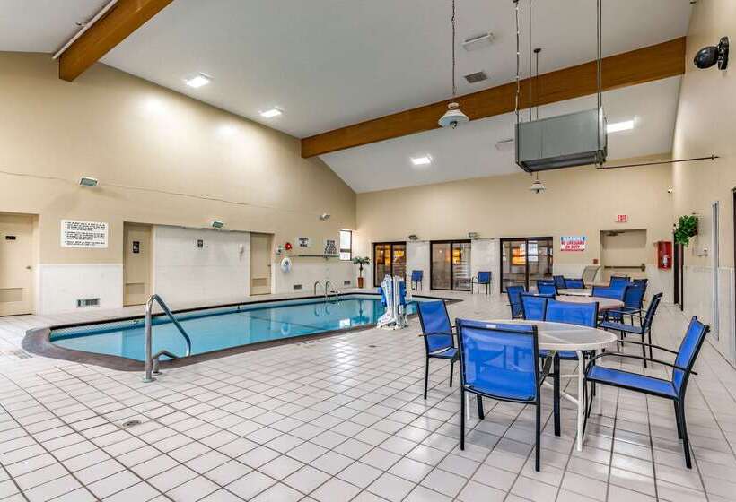 ホテル Quality Inn Schenectady  Albany