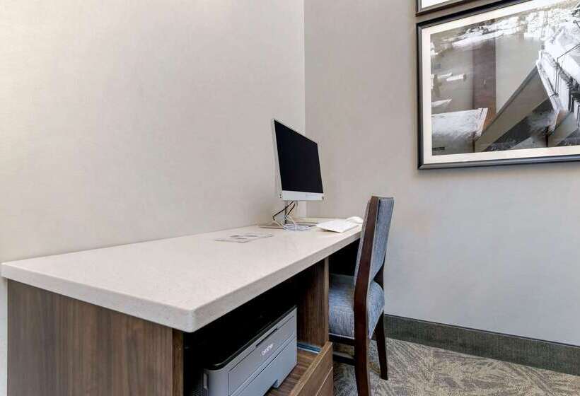 هتل Quality Inn St Cloud West