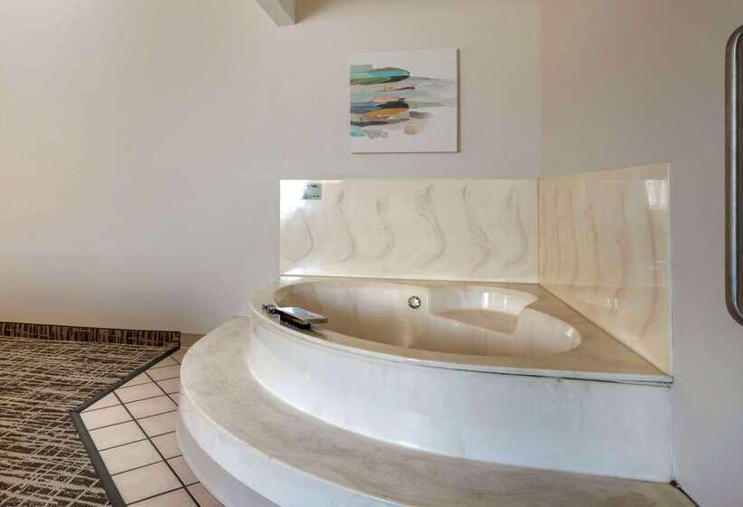 هتل Quality Inn St Cloud West