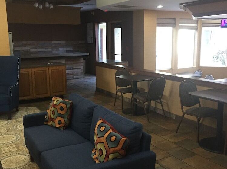 هتل Quality Inn & Suites Downtown   University Area