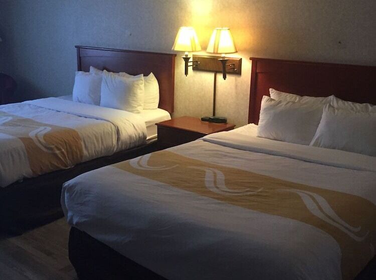هتل Quality Inn & Suites Downtown   University Area