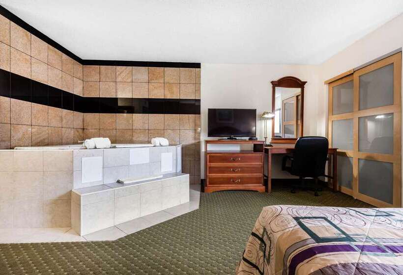 هتل Quality Inn & Suites Binghamton Vestal