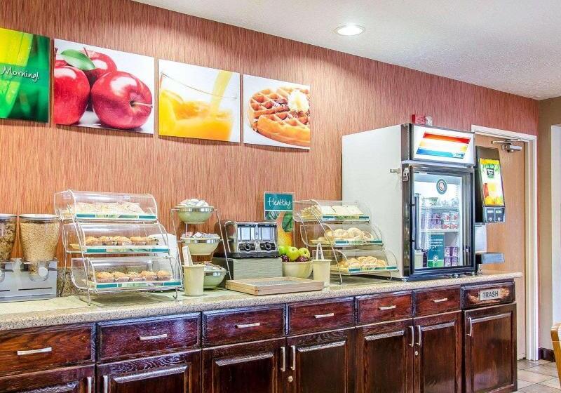 בית מלון כפרי Quality Inn & Suites