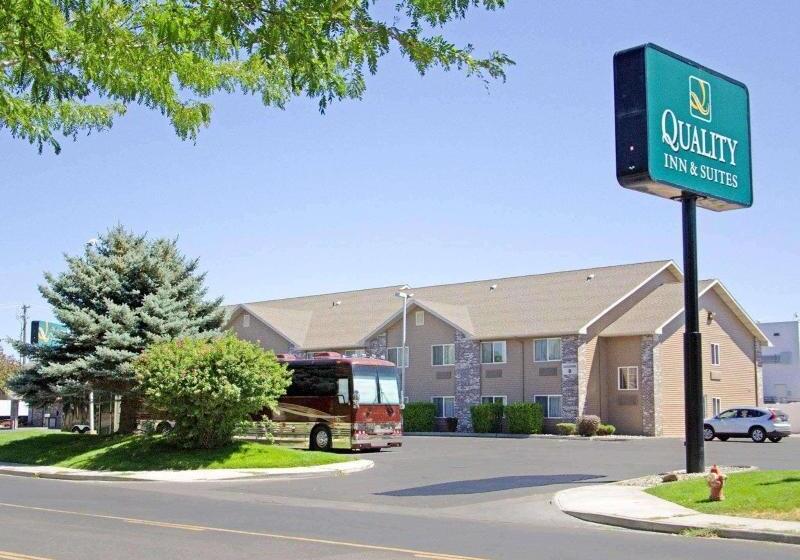 هتل Quality Inn & Suites