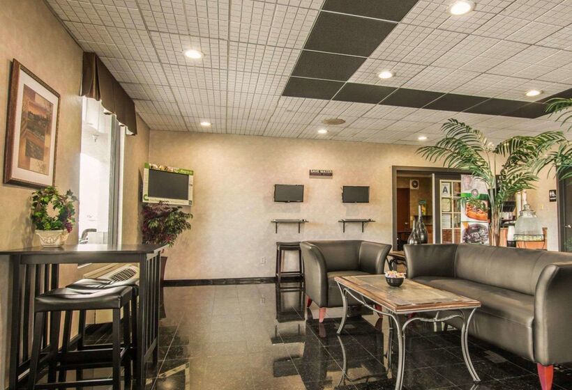 בית מלון כפרי Quality Inn Temecula Valley Wine Country