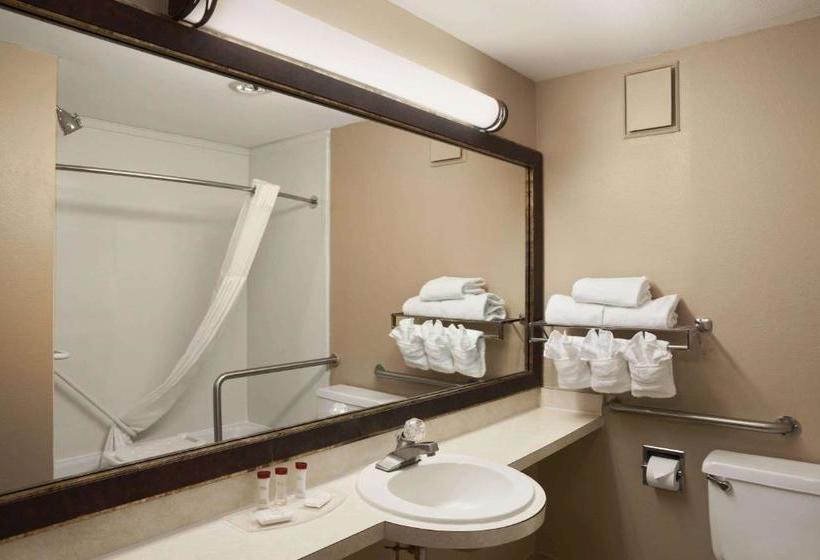 Hotel Ramada By Wyndham Sioux City