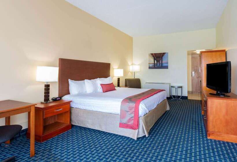 Hotel Ramada Plaza By Wyndham Virginia Beach