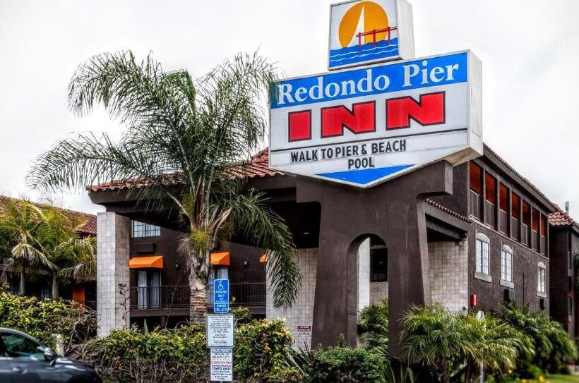 هتل Redondo Pier Inn