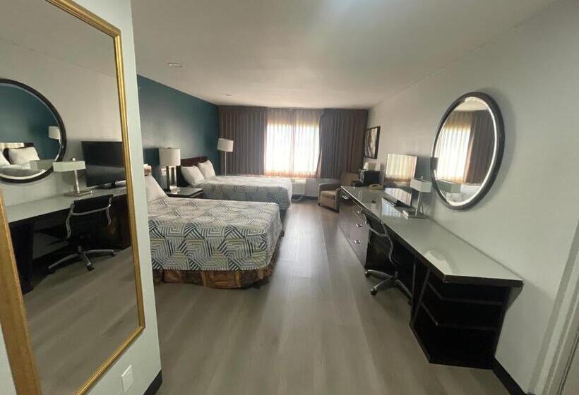 هتل Portside Inn & Suites