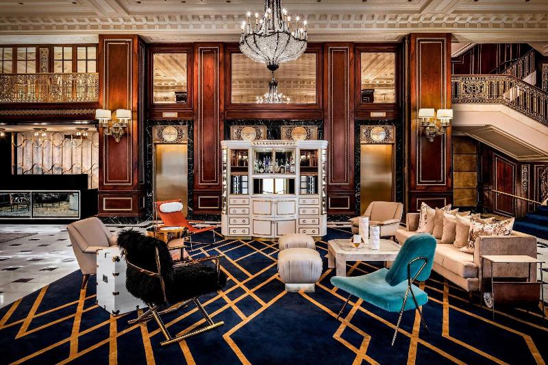 هتل The Blackstone, Autograph Collection