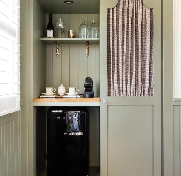 호텔 Le Petit Pali At 8th Ave