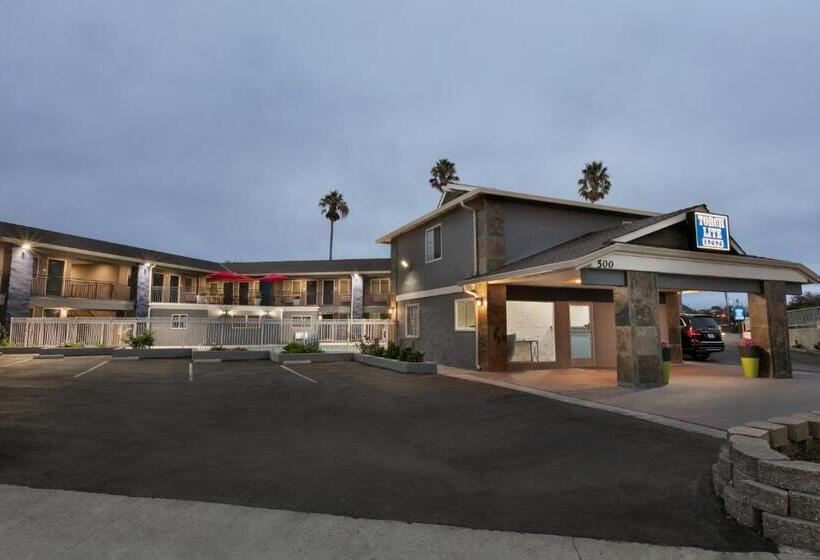هتل Torch Lite Inn At The Beach Boardwalk