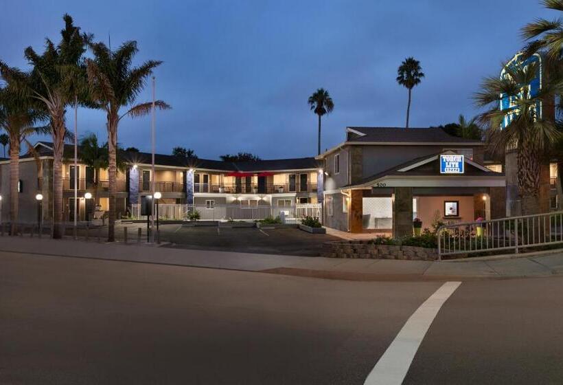 هتل Torch Lite Inn At The Beach Boardwalk