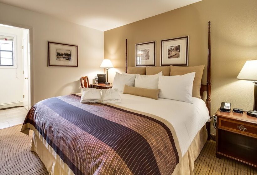 هتل Twin Peaks Lodge & Hot Springs