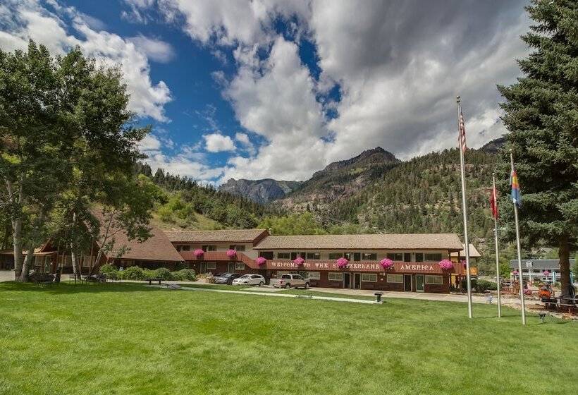 هتل Twin Peaks Lodge & Hot Springs
