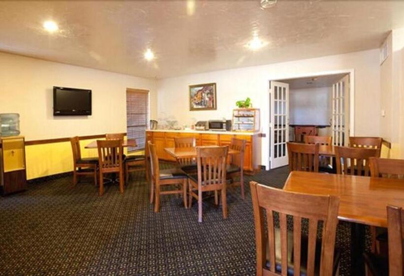 هتل Weatherford Heritage Inn