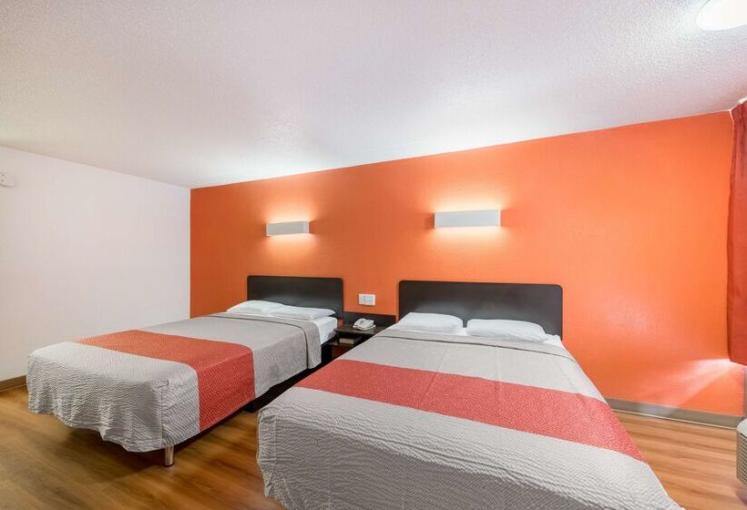 Motel 6oklahoma City, Ok Bricktown