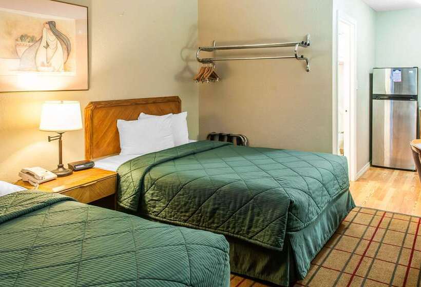モーテル Rodeway Inn East