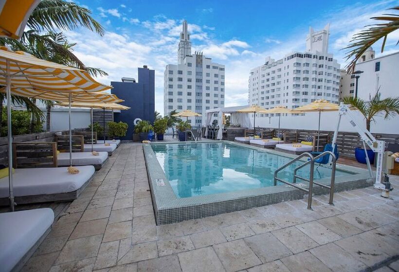 منتجع Catalina Hotel & Beach Club