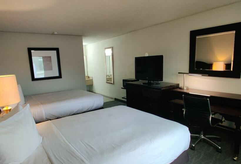 هتل Rodeway Inn