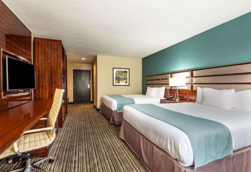 هتل Baymont By Wyndham Copley Akron