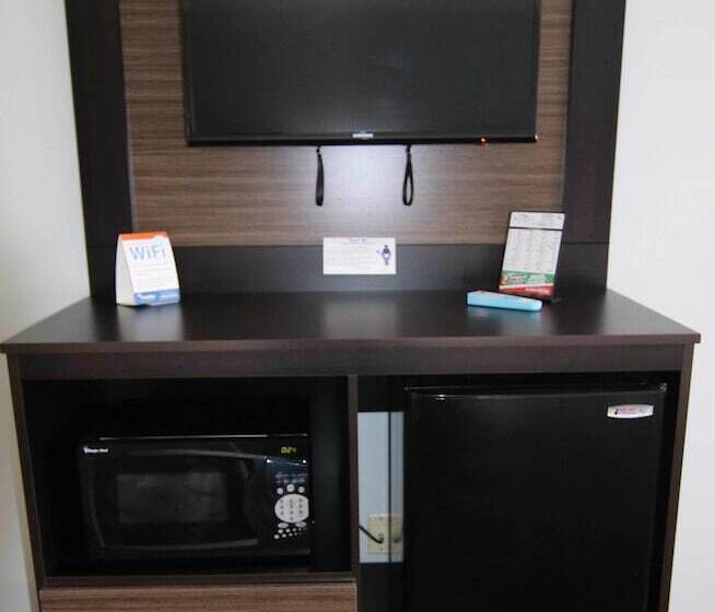 בית מלון כפרי Baymont By Wyndham Grand Haven