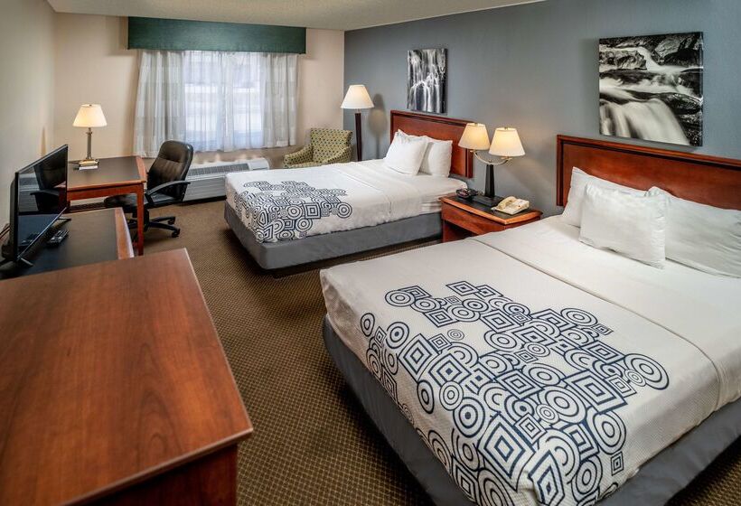 فندق Best Western Huntington Mall Inn