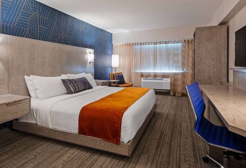 فندق Best Western Plus Landmark Inn
