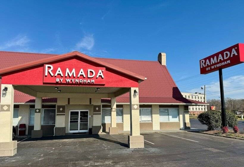 هتل Ramada By Wyndham Lumberton