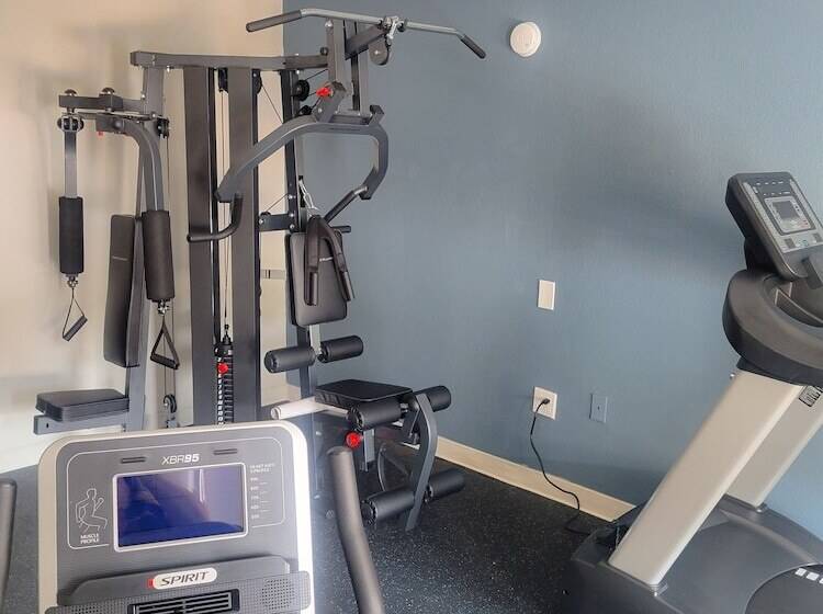 هتل Ramada By Wyndham Lumberton