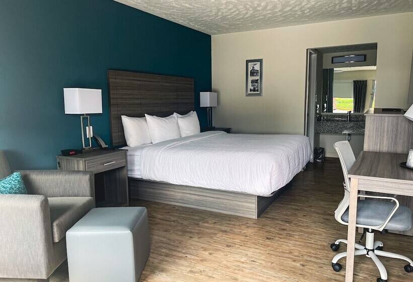 هتل Ramada By Wyndham Lumberton