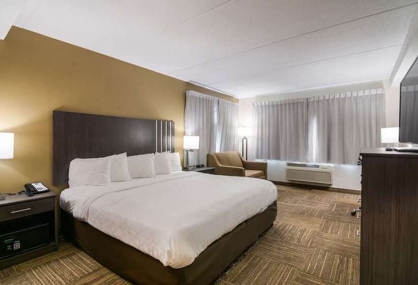 هتل Clarion Pointe Jamestown Falconer